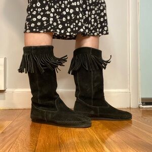 Minnetonka Fringe Black Suede Boots